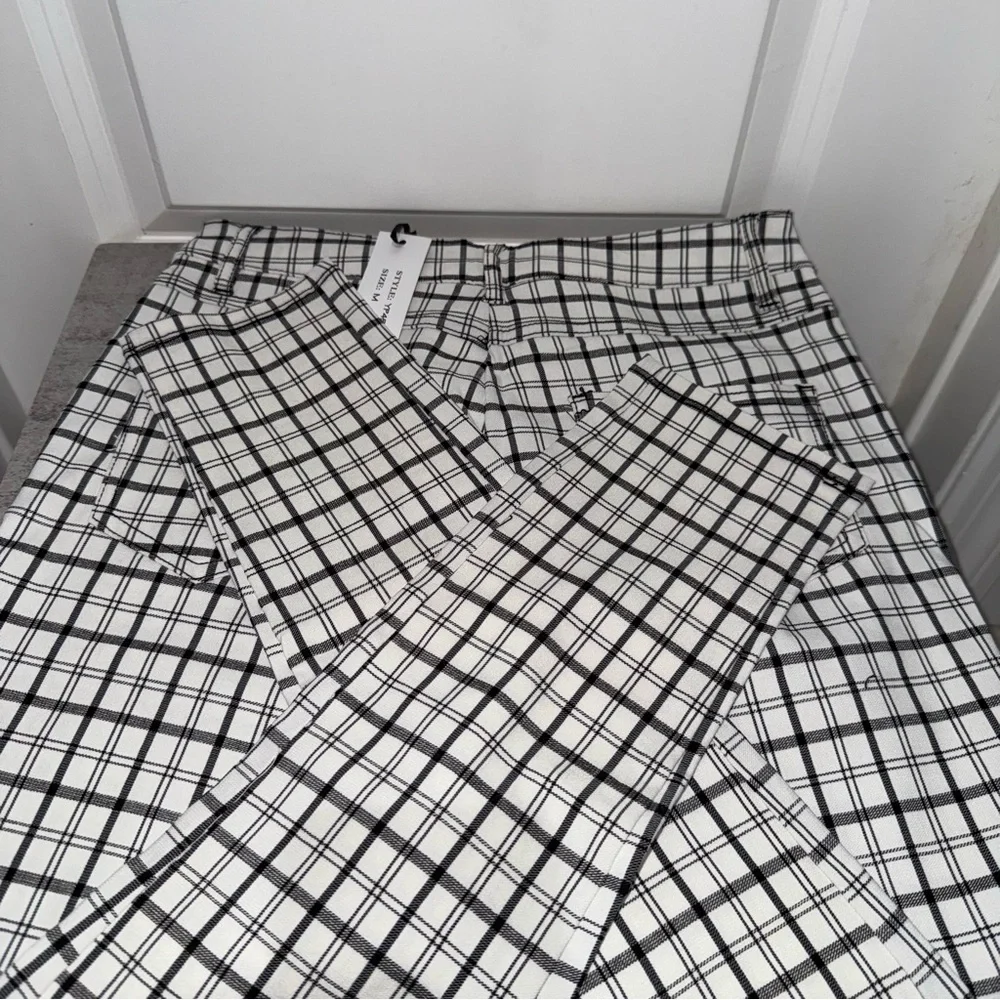 Chocolate USA Plaid High Waist Skinny Cropped Pants Size MEDIUM - Picture 3 of 5